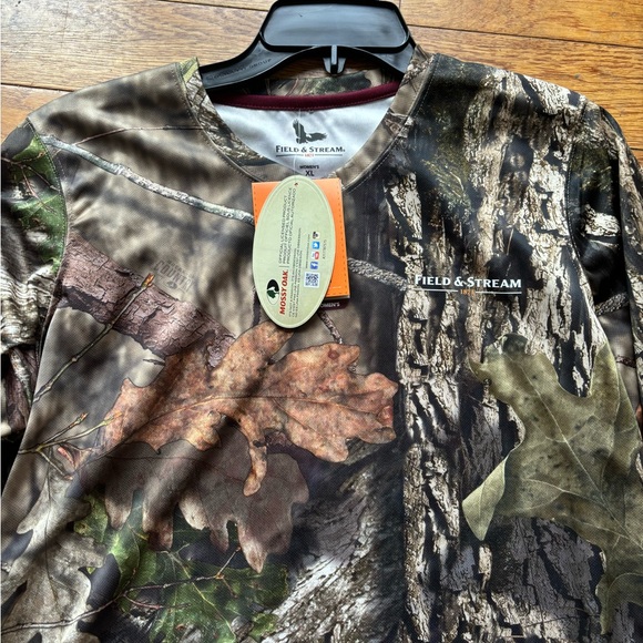 NWT Women’s Field & Stream Camo Long Sleeve Performance Shirt - Picture 6 of 7